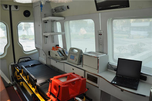 朝阳救护车内部